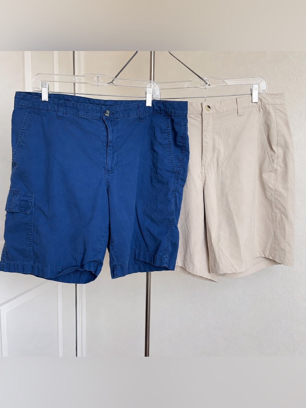 Columbia Men’s 38 Blue Cargo & Khaki Outdoor Hiking Fishing Shorts (Lot of 2)